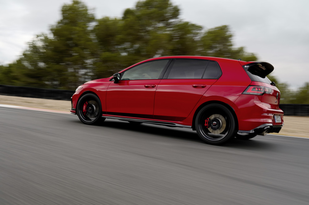 Volkswagen Golf GTI EDITION 50